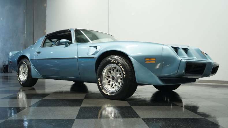 Pontiac-Firebird-1981-Dresden-Blue-Blue-29