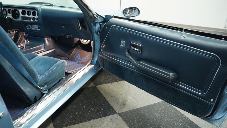 Pontiac-Firebird-1981-Dresden-Blue-Blue-47