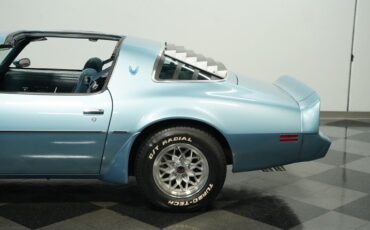 Pontiac-Firebird-1981-Dresden-Blue-Blue-8