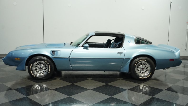 Pontiac-Firebird-1981-Dresden-Blue-Blue
