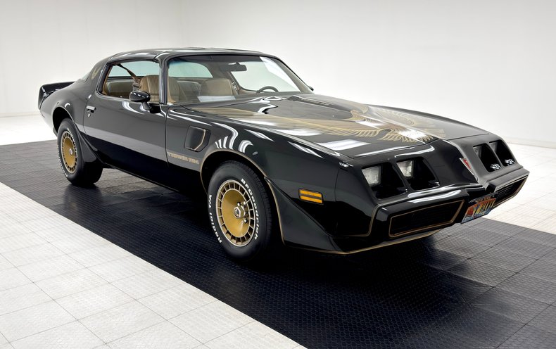Pontiac-Firebird-1981-Starlite-Black-Light-Doeskin-20
