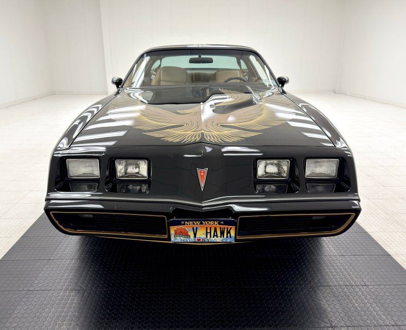 Pontiac-Firebird-1981-Starlite-Black-Light-Doeskin-21