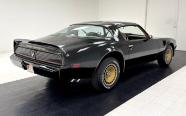 Pontiac-Firebird-1981-Starlite-Black-Light-Doeskin-4