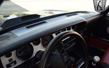Pontiac-Firebird-1981-coupe-23