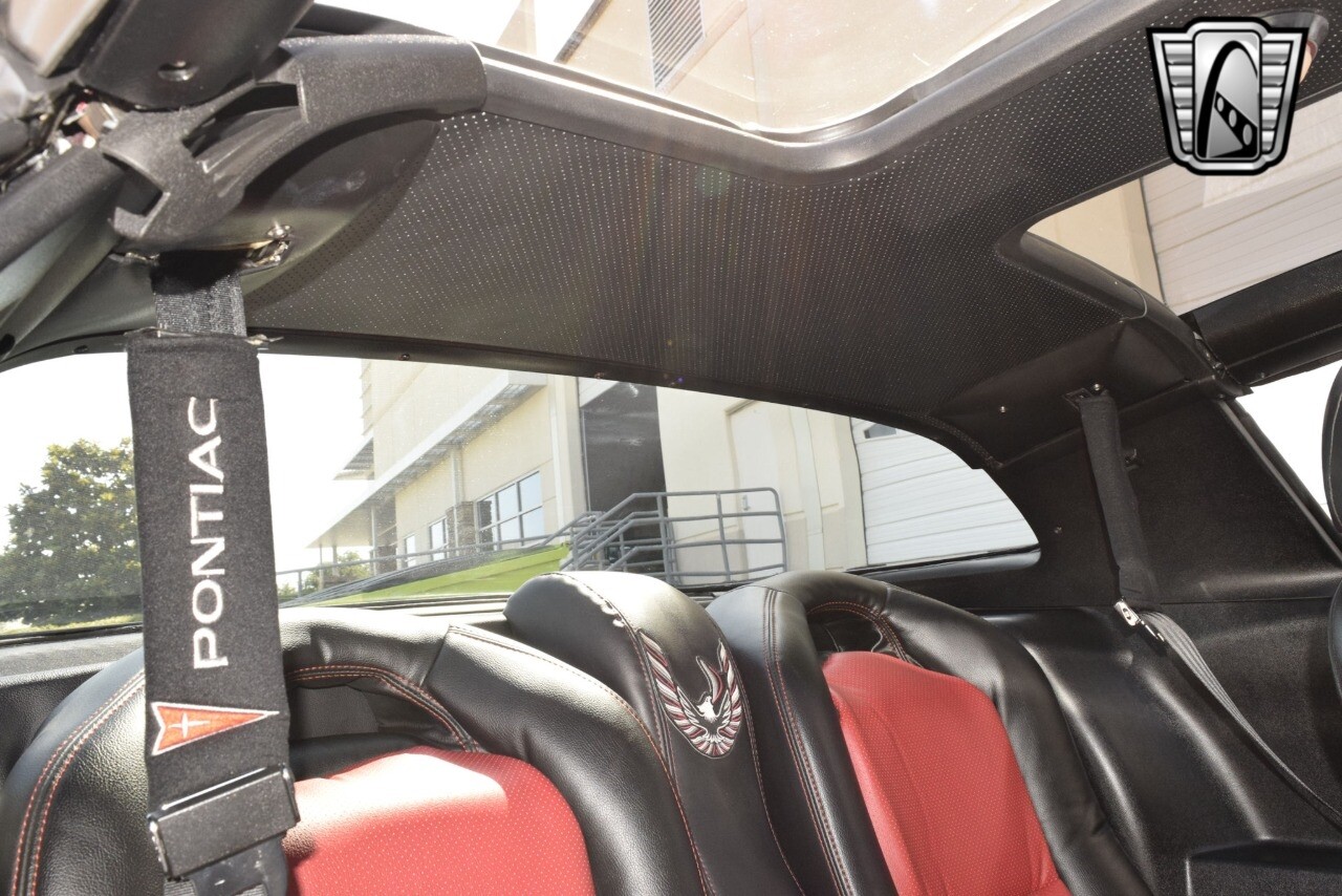 Pontiac-Firebird-1981-coupe-27