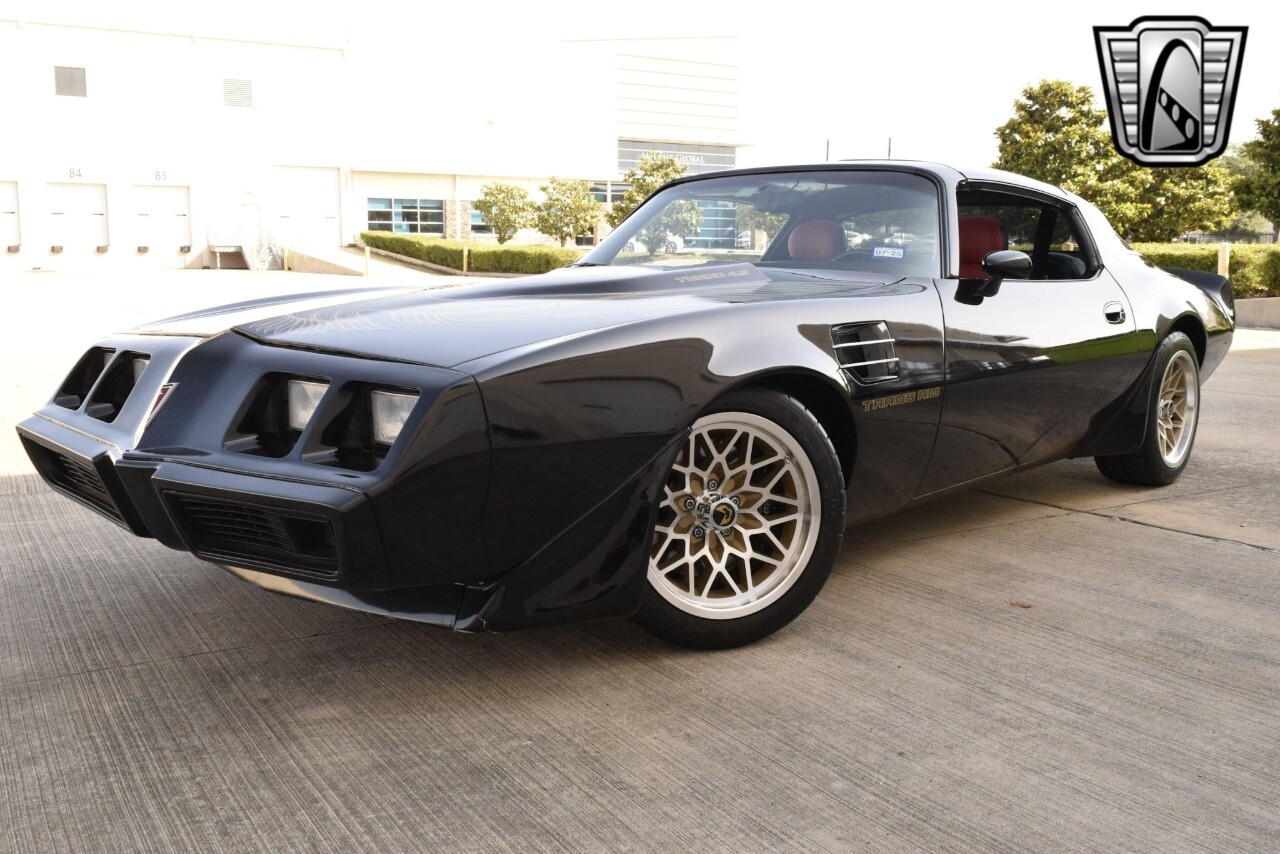 Pontiac-Firebird-1981-coupe-7
