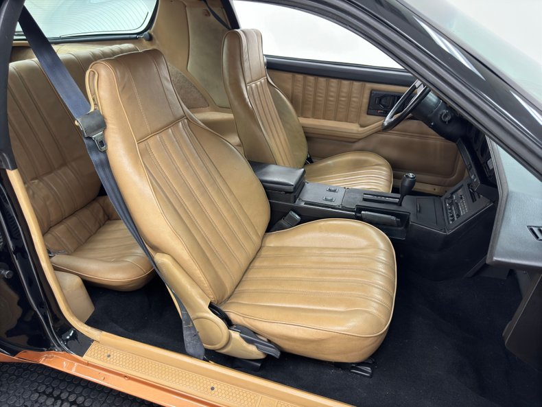 Pontiac-Firebird-1982-Black-Tan-1