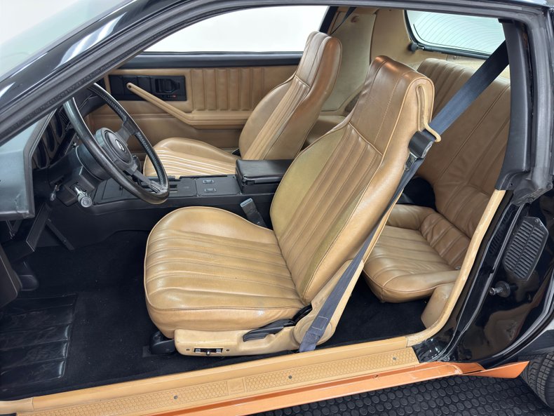 Pontiac-Firebird-1982-Black-Tan-31