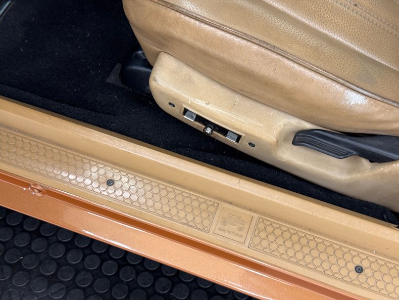 Pontiac-Firebird-1982-Black-Tan-32