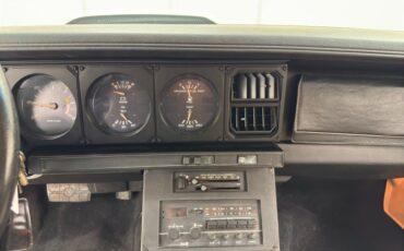 Pontiac-Firebird-1982-Black-Tan-39