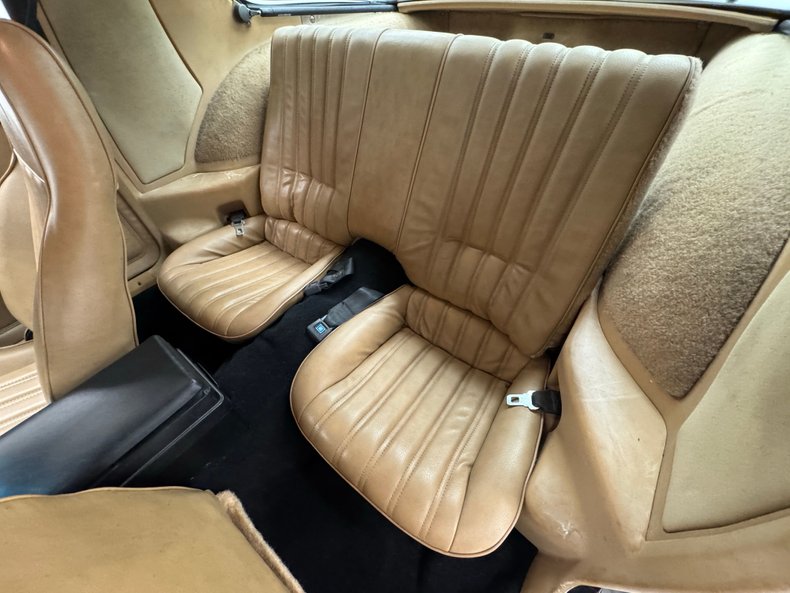 Pontiac-Firebird-1982-Black-Tan-49