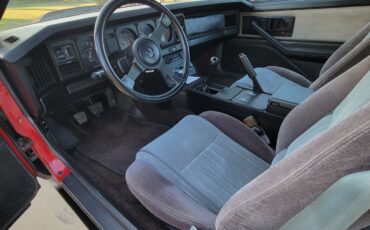 Pontiac-Firebird-1983-Coupe-3