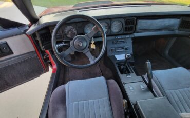 Pontiac-Firebird-1983-Coupe-5