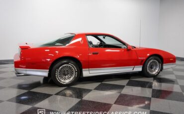 Pontiac-Firebird-1985-Blaze-Red-Gray-11