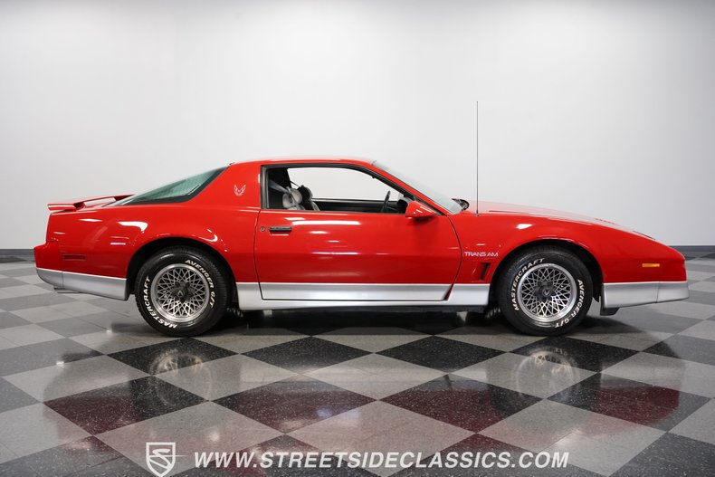 Pontiac-Firebird-1985-Blaze-Red-Gray-12