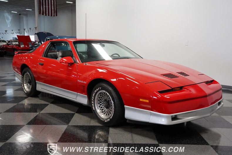 Pontiac-Firebird-1985-Blaze-Red-Gray-14