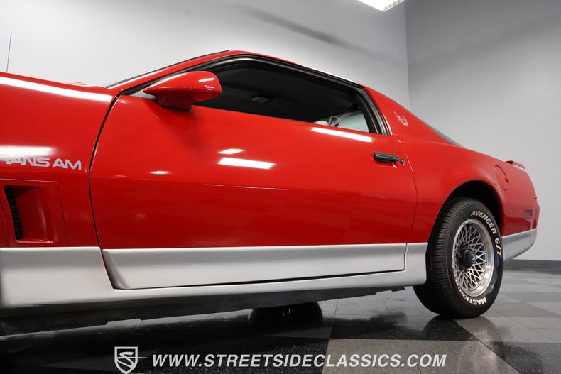 Pontiac-Firebird-1985-Blaze-Red-Gray-21
