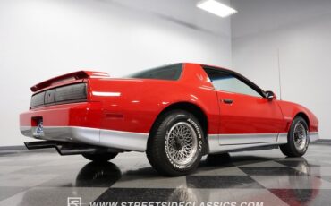 Pontiac-Firebird-1985-Blaze-Red-Gray-26