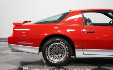 Pontiac-Firebird-1985-Blaze-Red-Gray-28