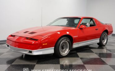 Pontiac-Firebird-1985-Blaze-Red-Gray-3