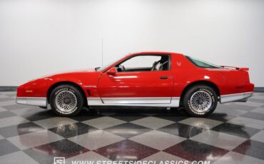 Pontiac-Firebird-1985-Blaze-Red-Gray-49