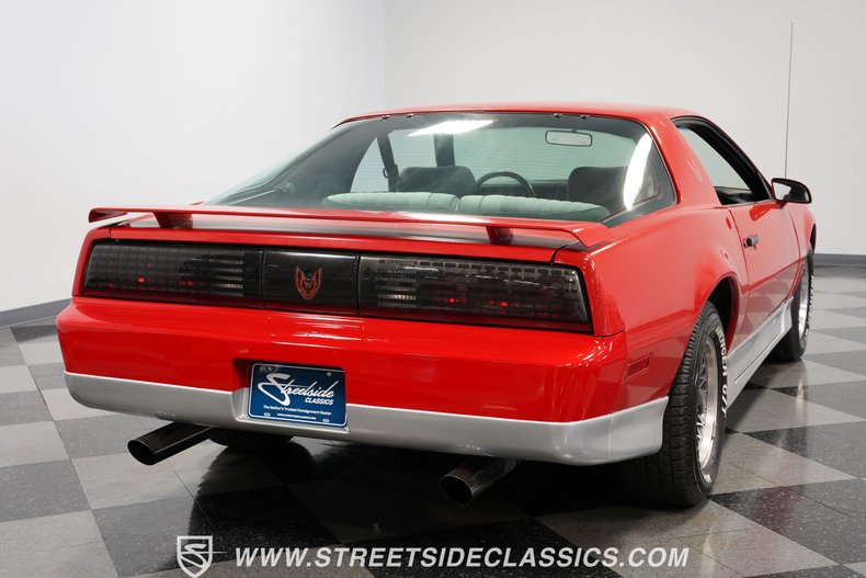 Pontiac-Firebird-1985-Blaze-Red-Gray-9
