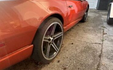 Pontiac-Firebird-1985-Orange-5