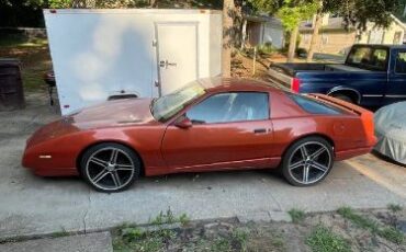 Pontiac-Firebird-1985-Orange