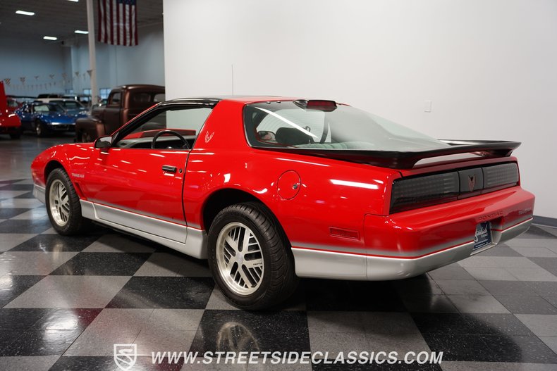 Pontiac-Firebird-1986-Red-Gray-17