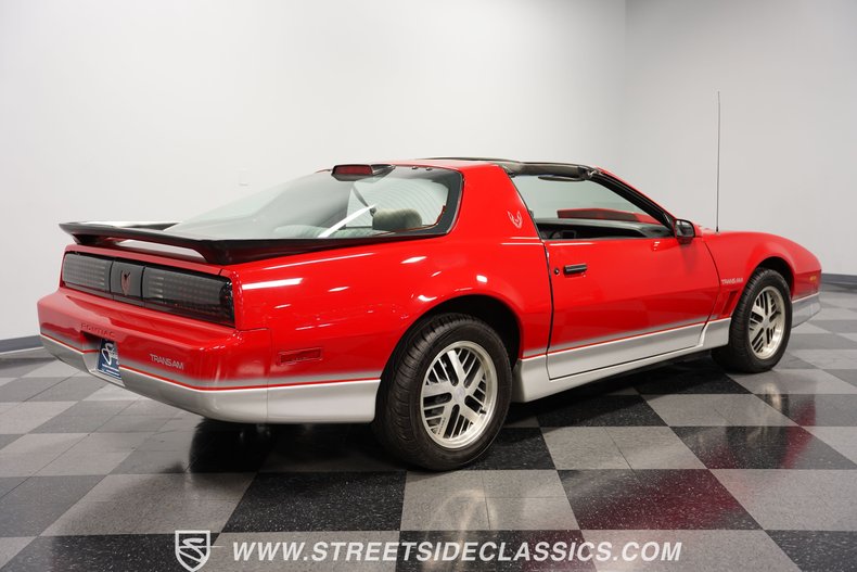 Pontiac-Firebird-1986-Red-Gray-21