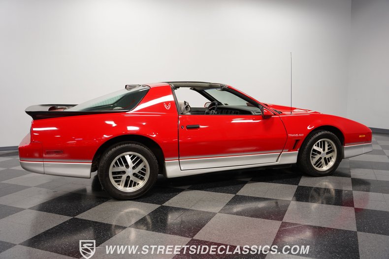 Pontiac-Firebird-1986-Red-Gray-22