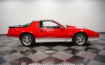Pontiac-Firebird-1986-Red-Gray-23