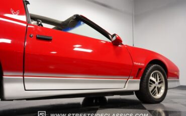 Pontiac-Firebird-1986-Red-Gray-39
