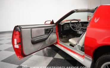 Pontiac-Firebird-1986-Red-Gray-41