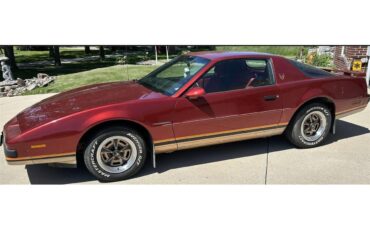 Pontiac-Firebird-1987-Red-Red