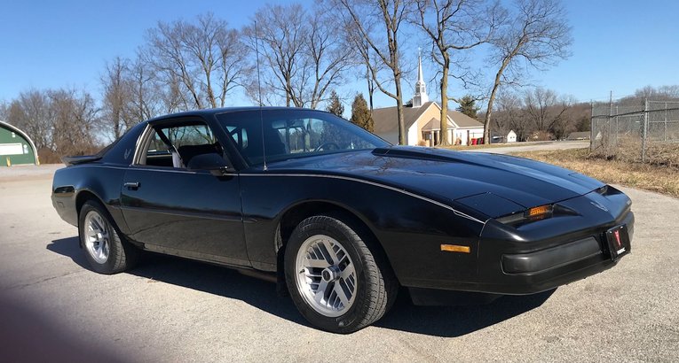 Pontiac-Firebird-1989-Black-Black-1