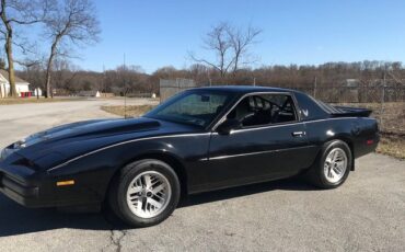 Pontiac-Firebird-1989-Black-Black-4