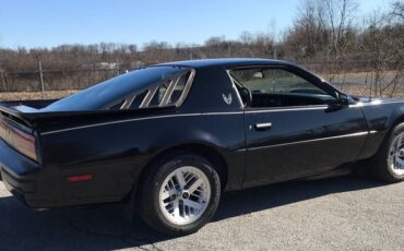 Pontiac-Firebird-1989-Black-Black-5