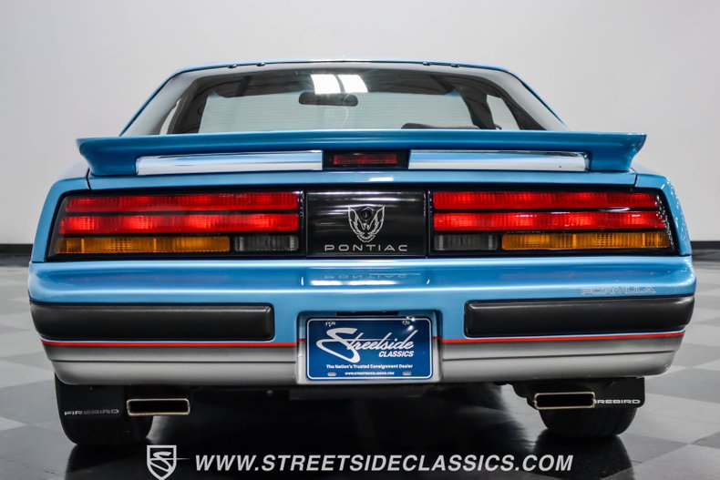 Pontiac-Firebird-1989-Silver-Blue-Metallic-Gray-13