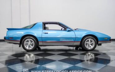 Pontiac-Firebird-1989-Silver-Blue-Metallic-Gray-16