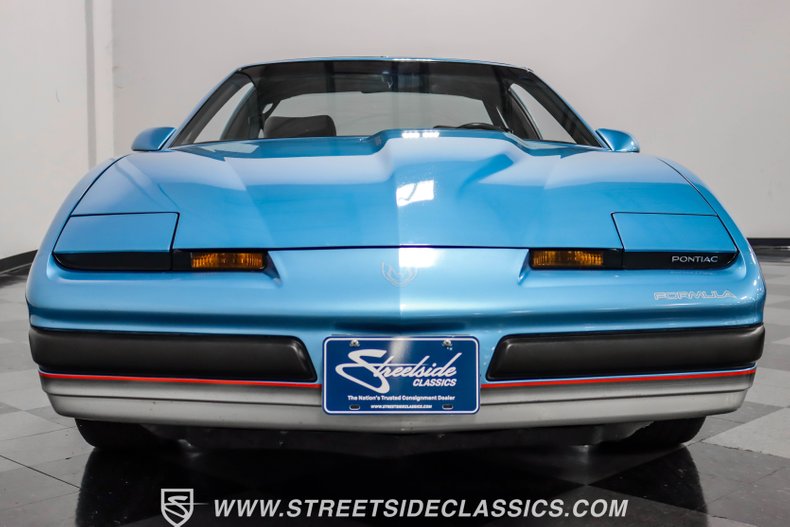 Pontiac-Firebird-1989-Silver-Blue-Metallic-Gray-20