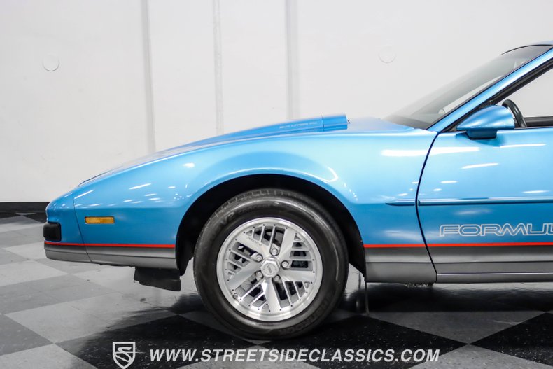 Pontiac-Firebird-1989-Silver-Blue-Metallic-Gray-26