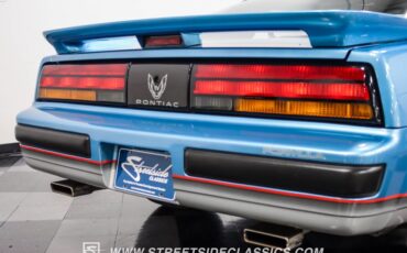 Pontiac-Firebird-1989-Silver-Blue-Metallic-Gray-29