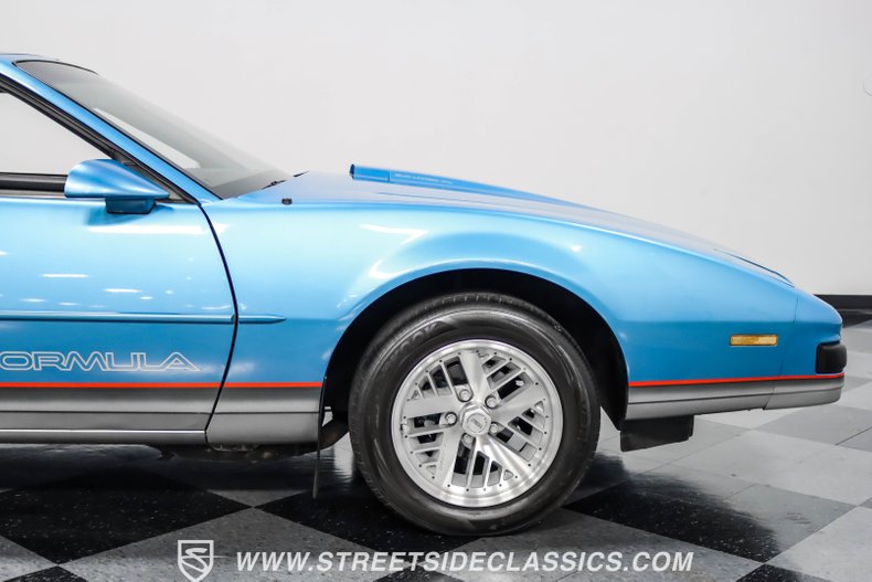 Pontiac-Firebird-1989-Silver-Blue-Metallic-Gray-31