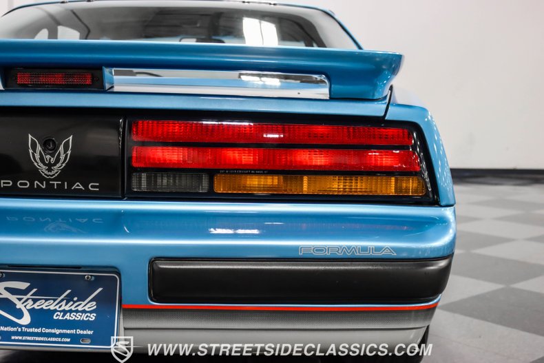 Pontiac-Firebird-1989-Silver-Blue-Metallic-Gray-5