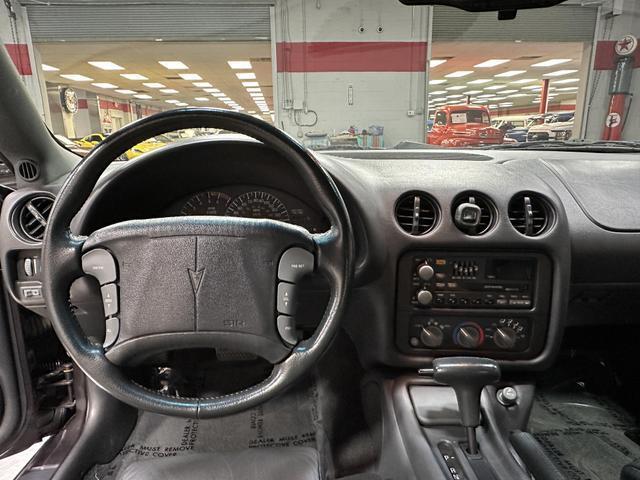 Pontiac-Firebird-1993-Hatchback-10