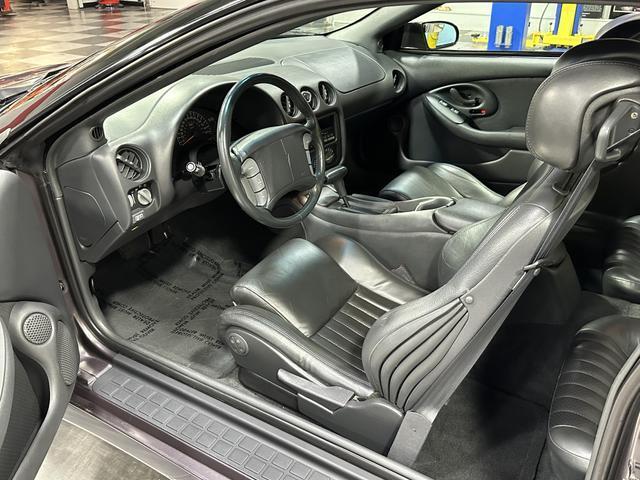 Pontiac-Firebird-1993-Hatchback-9
