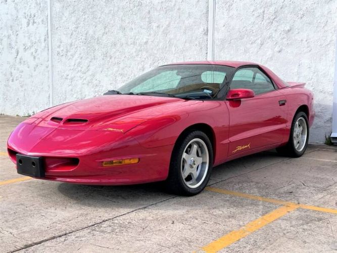 Pontiac-Firebird-1994-Bright-Red-Gray-1