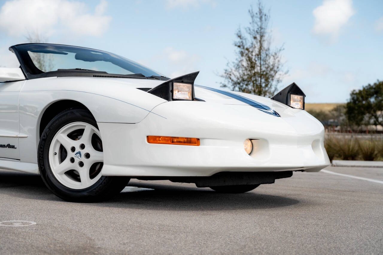 Pontiac-Firebird-1994-Convertible-27