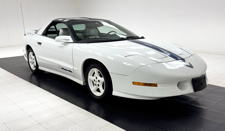 Pontiac-Firebird-1994-White-White-10